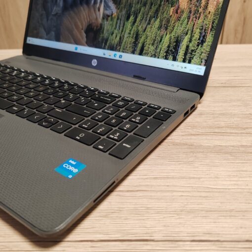 Hp 250 G8 használt notebook - Image 4